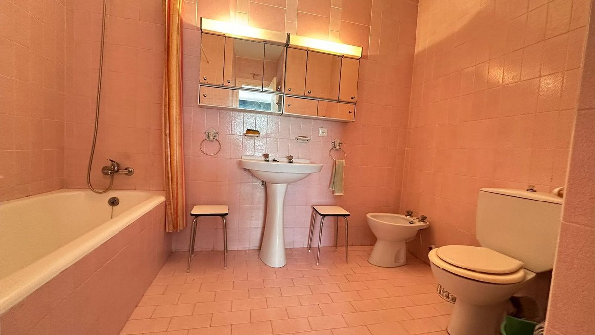 1 Bed Middle Floor Apartment in Marbella