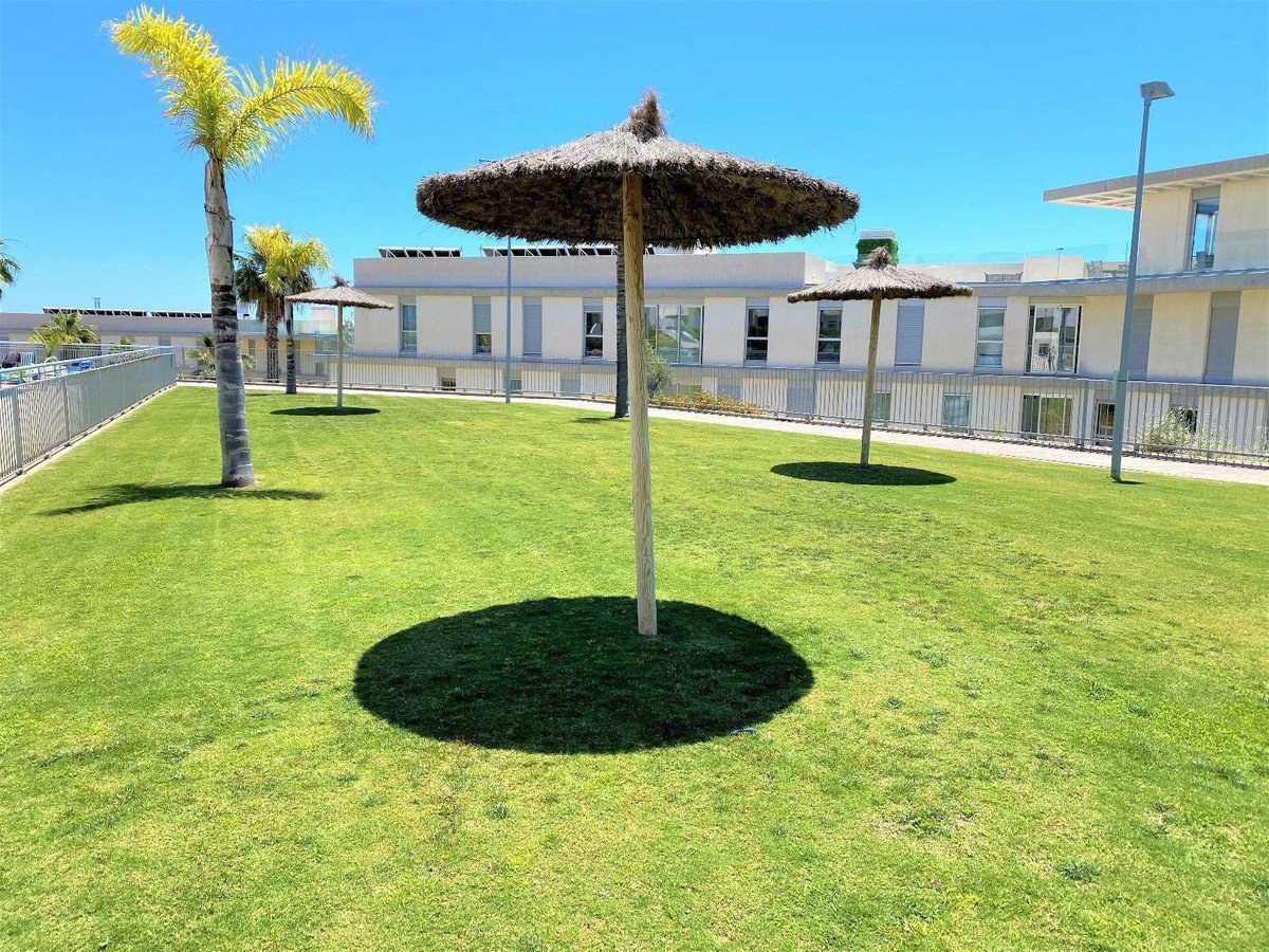 2 Bed Top Floor Apartment in Estepona