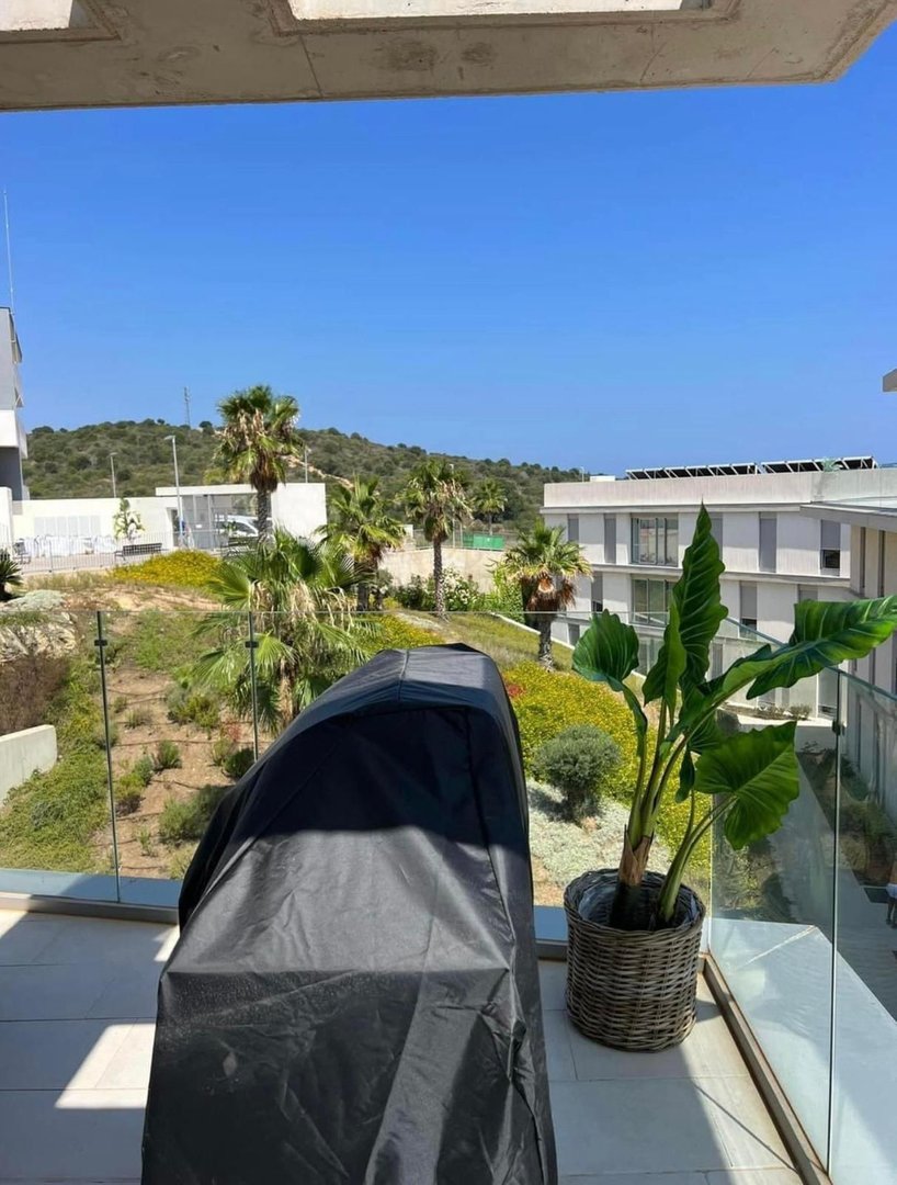 2 Bed Top Floor Apartment in Estepona