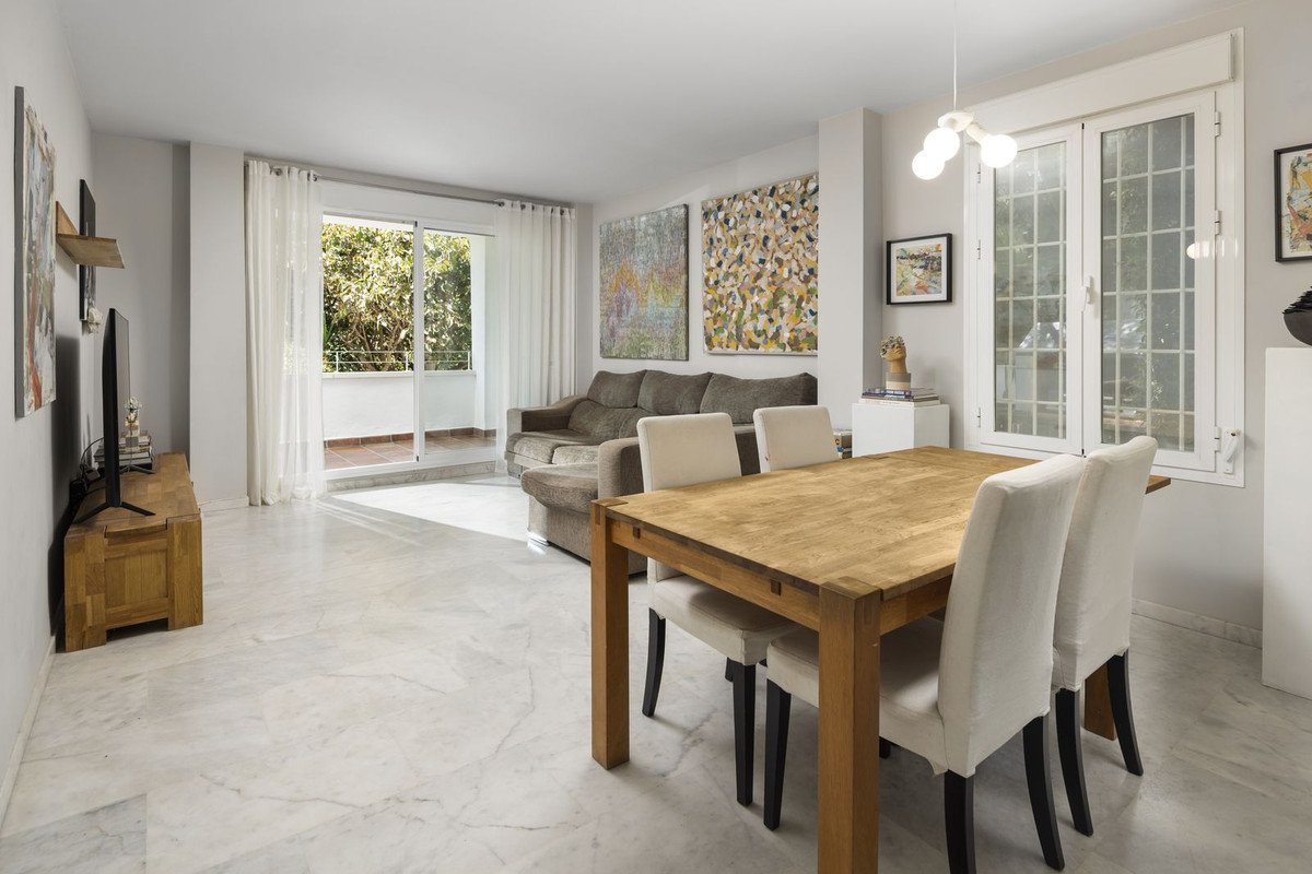 2 Bed Ground Floor Apartment in Benalmadena Costa
