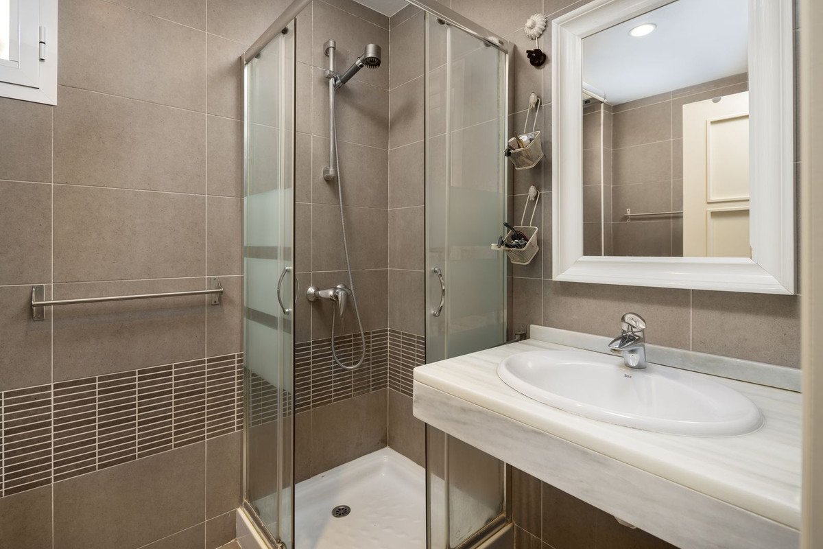 2 Bed Ground Floor Apartment in Benalmadena Costa