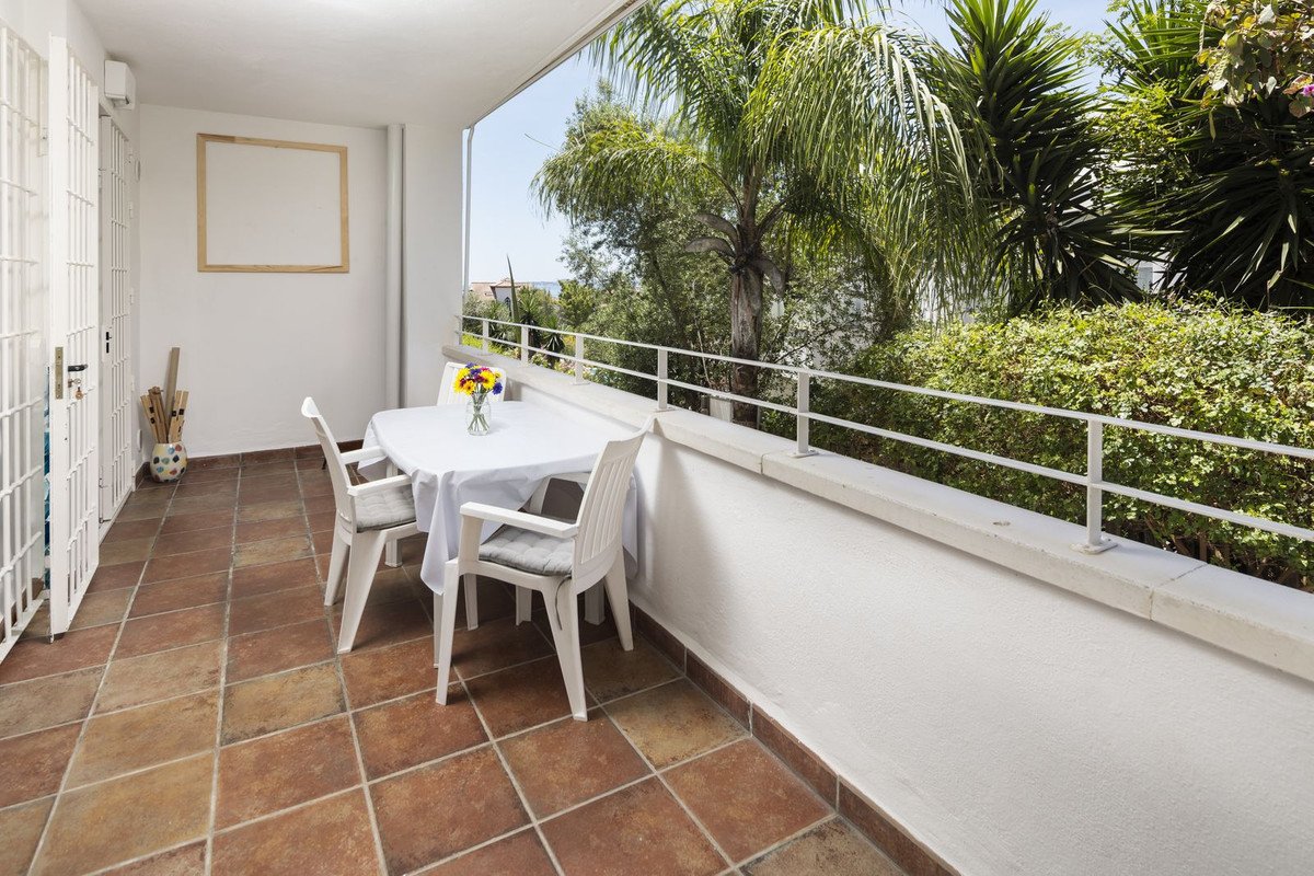 2 Bed Ground Floor Apartment in Benalmadena Costa