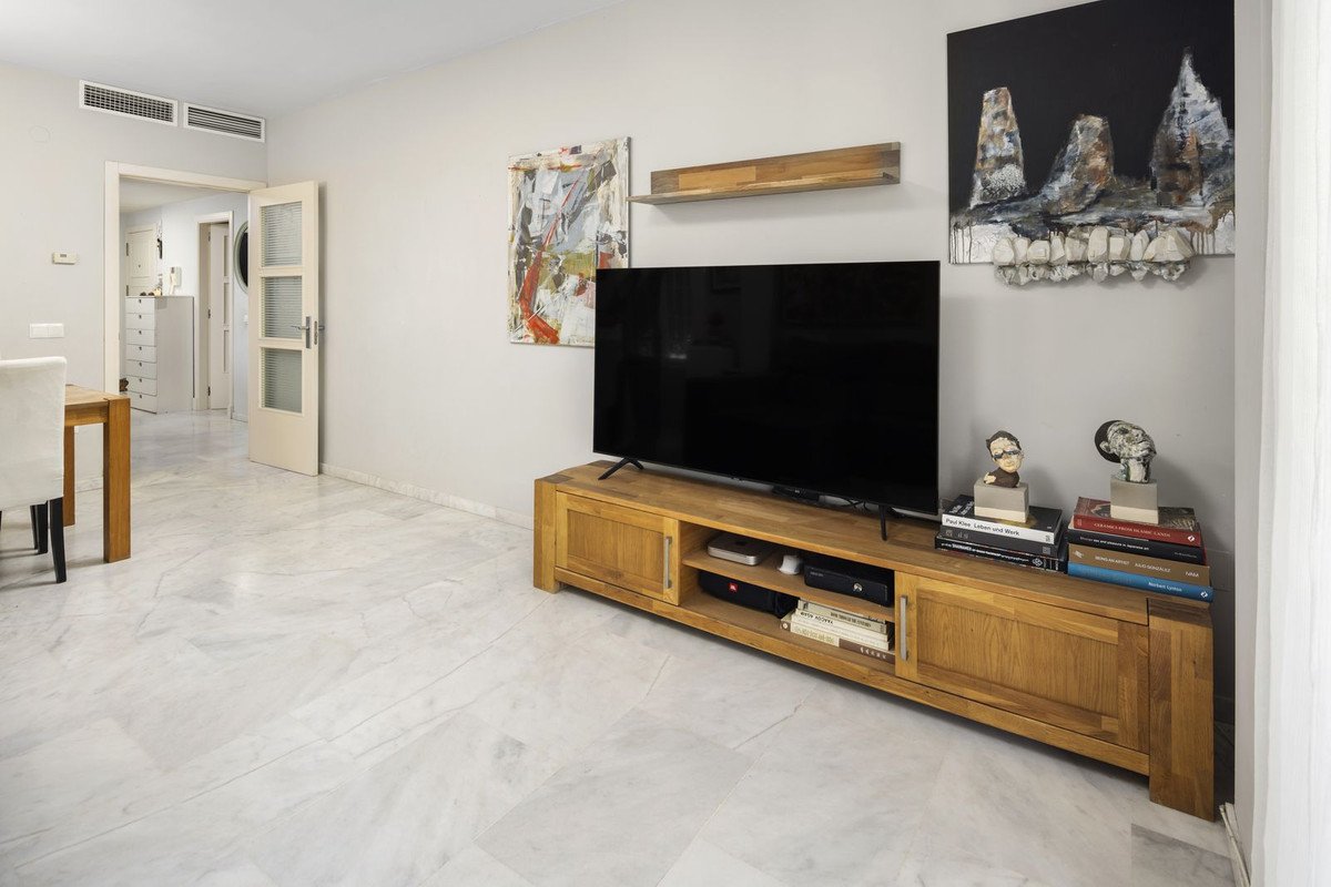 2 Bed Ground Floor Apartment in Benalmadena Costa