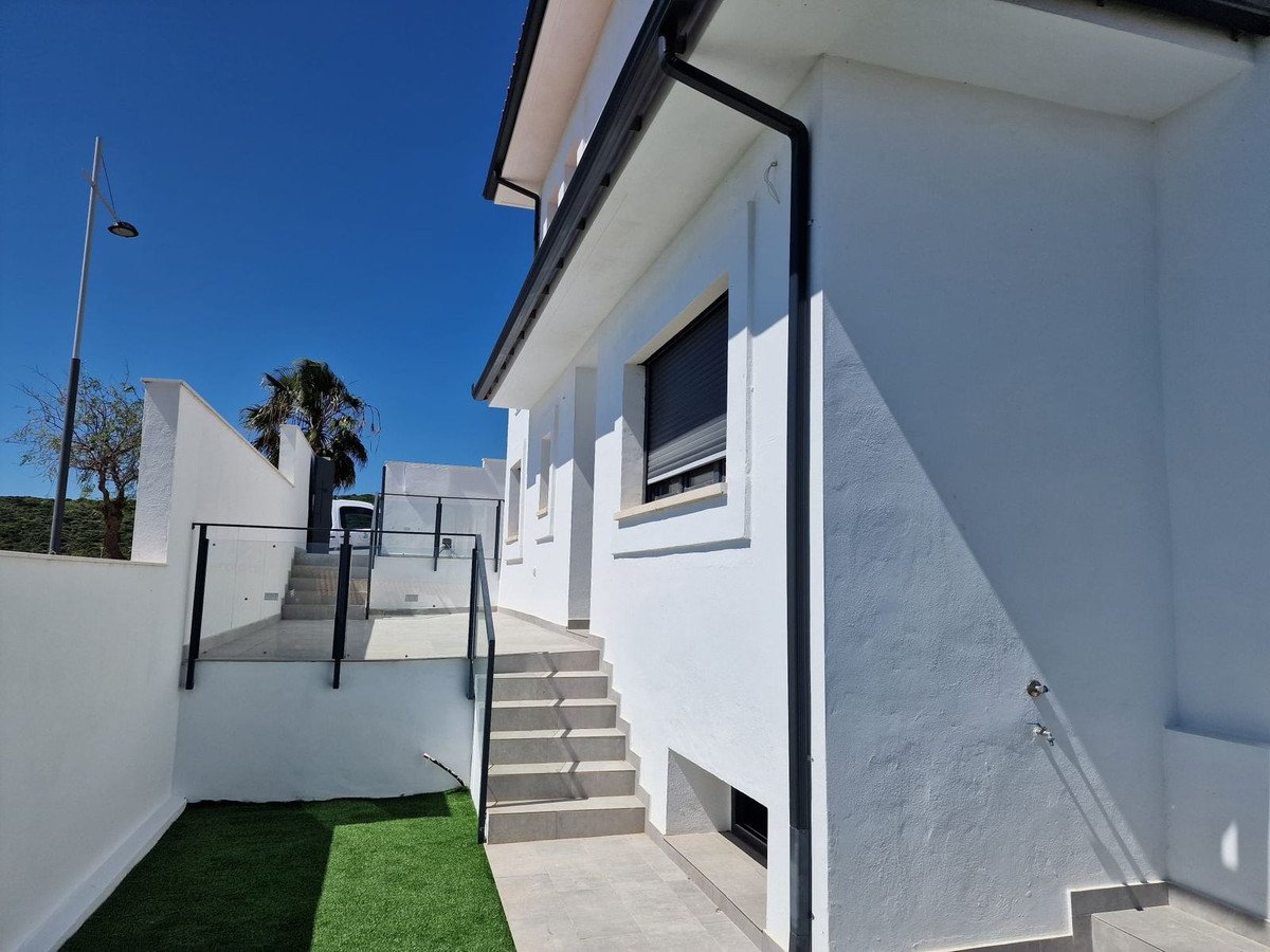 3 Bed Detached Villa in Manilva