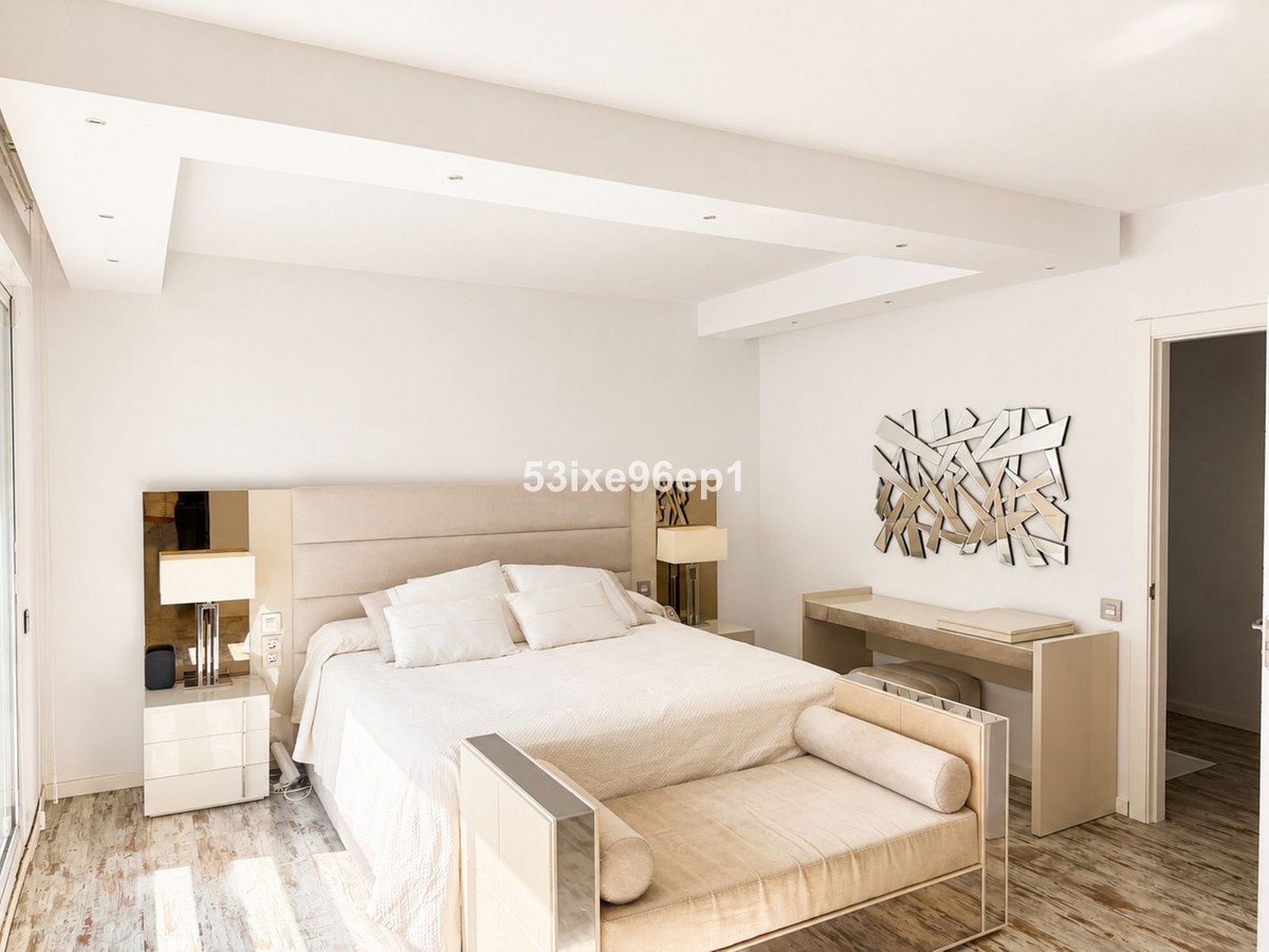 3 Bed Semi-Detached House in Nueva Andalucía