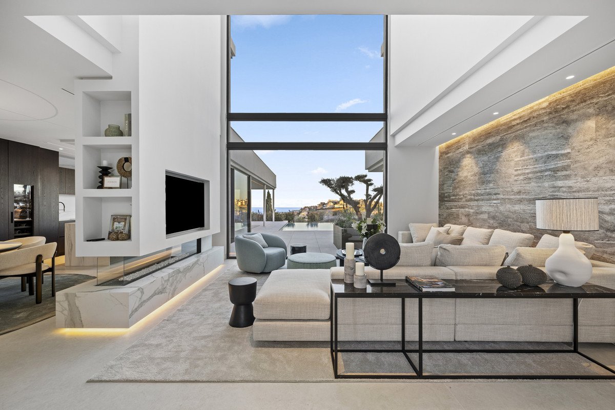 4 Bed Detached Villa in Casares