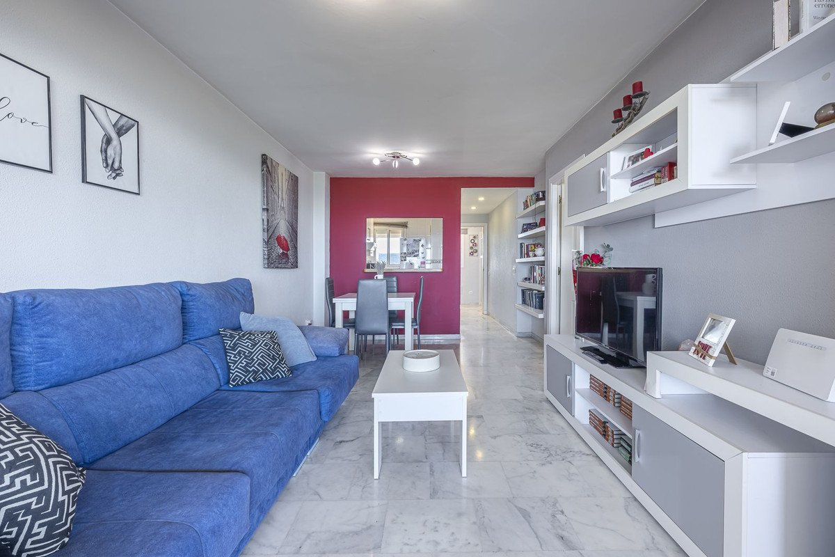 3 Bed Middle Floor Apartment in Casares Playa