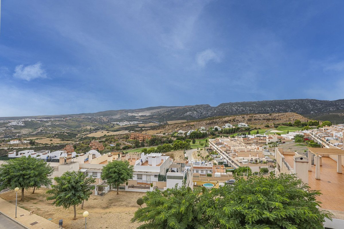 3 Bed Middle Floor Apartment in Casares Playa