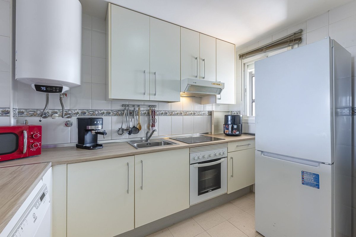 3 Bed Middle Floor Apartment in Casares Playa