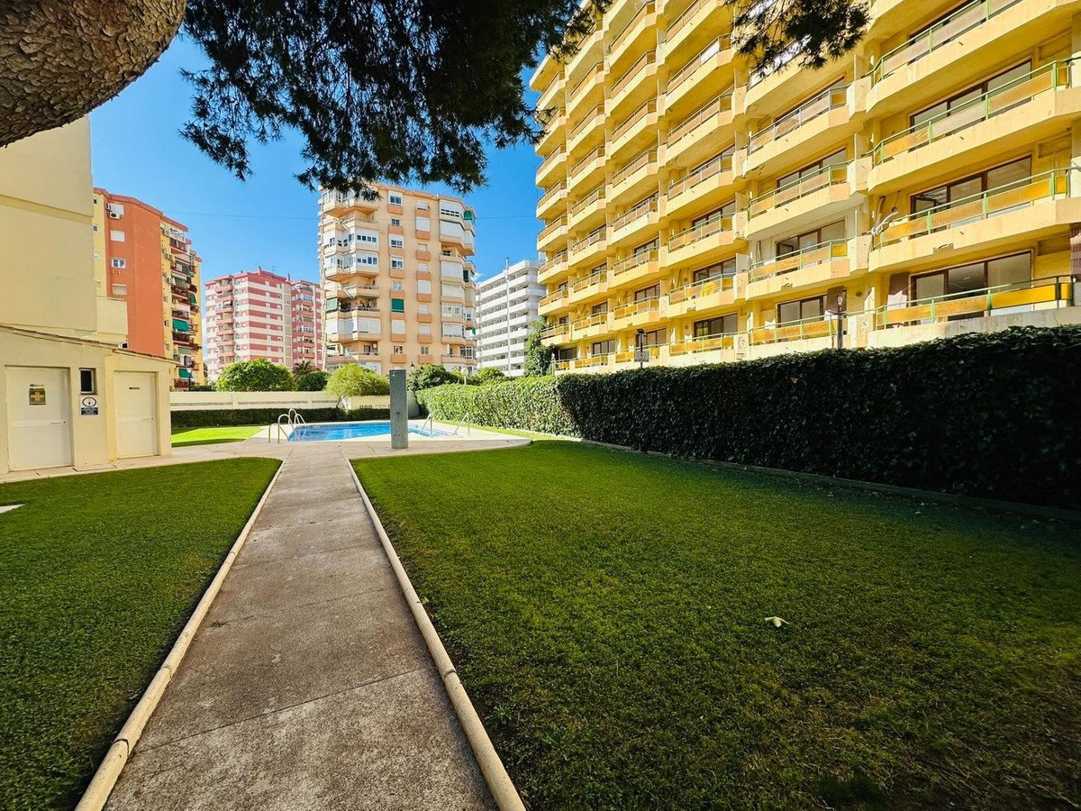 3 Bed Middle Floor Apartment in Fuengirola