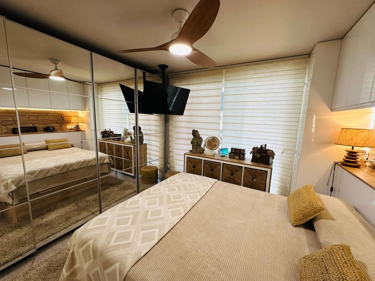 3 Bed Middle Floor Apartment in Fuengirola