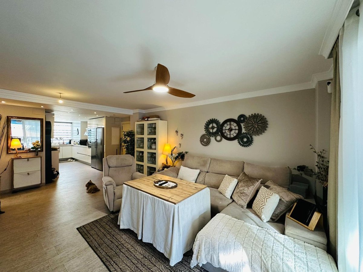 3 Bed Middle Floor Apartment in Fuengirola