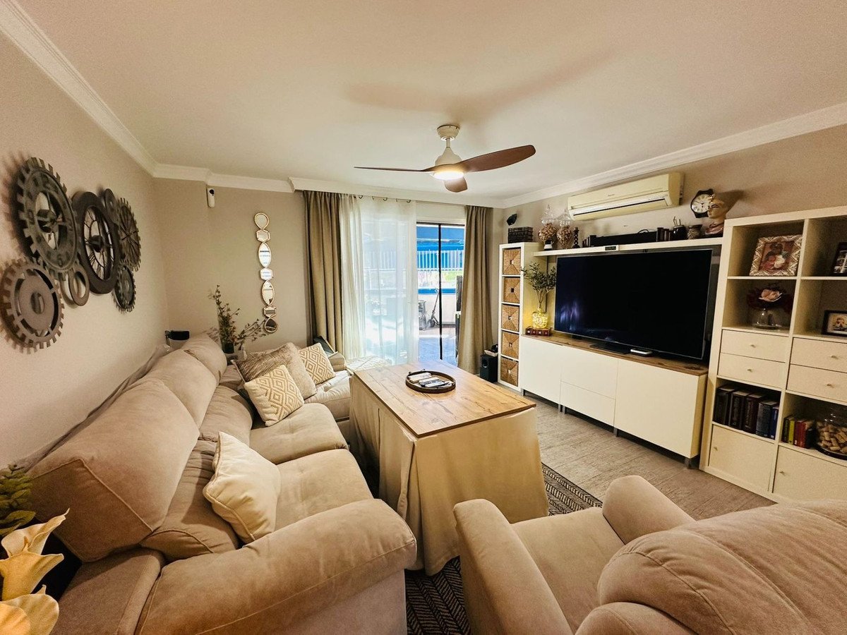 3 Bed Middle Floor Apartment in Fuengirola