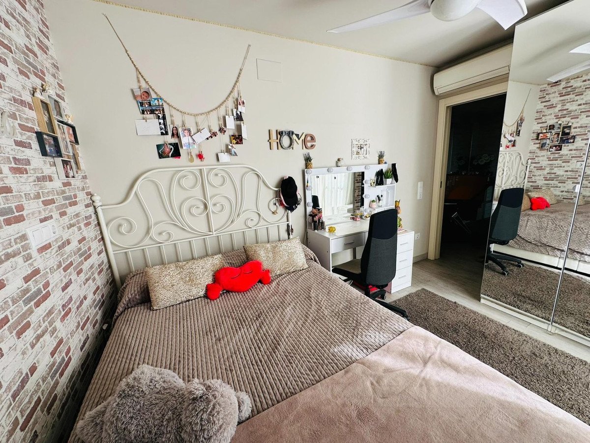 3 Bed Middle Floor Apartment in Fuengirola
