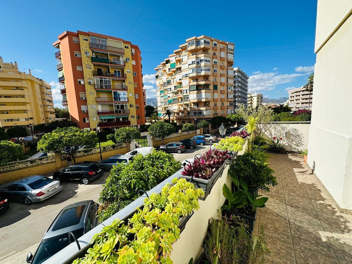 3 Bed Middle Floor Apartment in Fuengirola