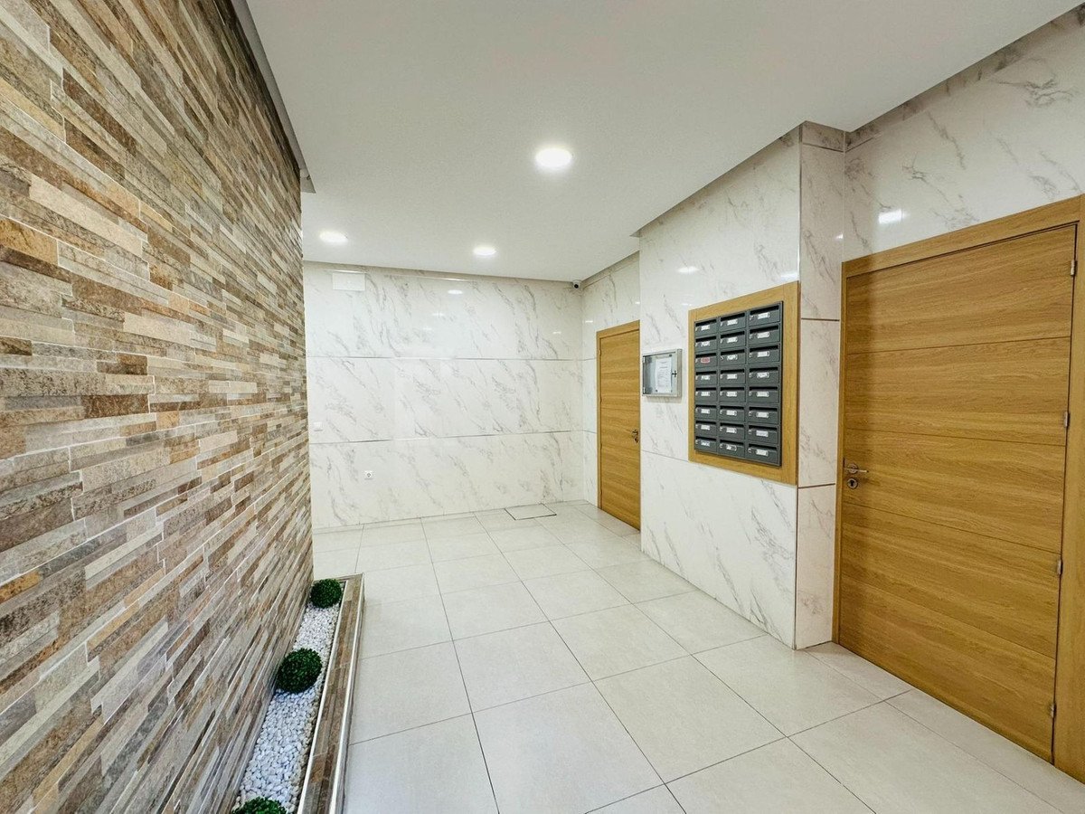 3 Bed Middle Floor Apartment in Fuengirola