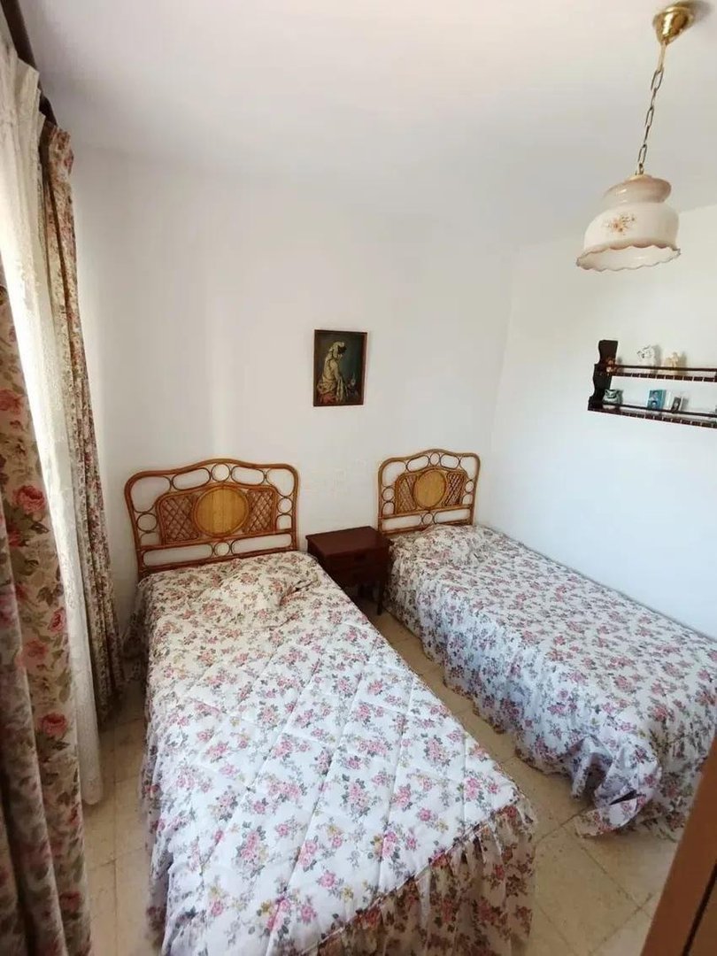 3 Bed Ground Floor Apartment in Málaga Este