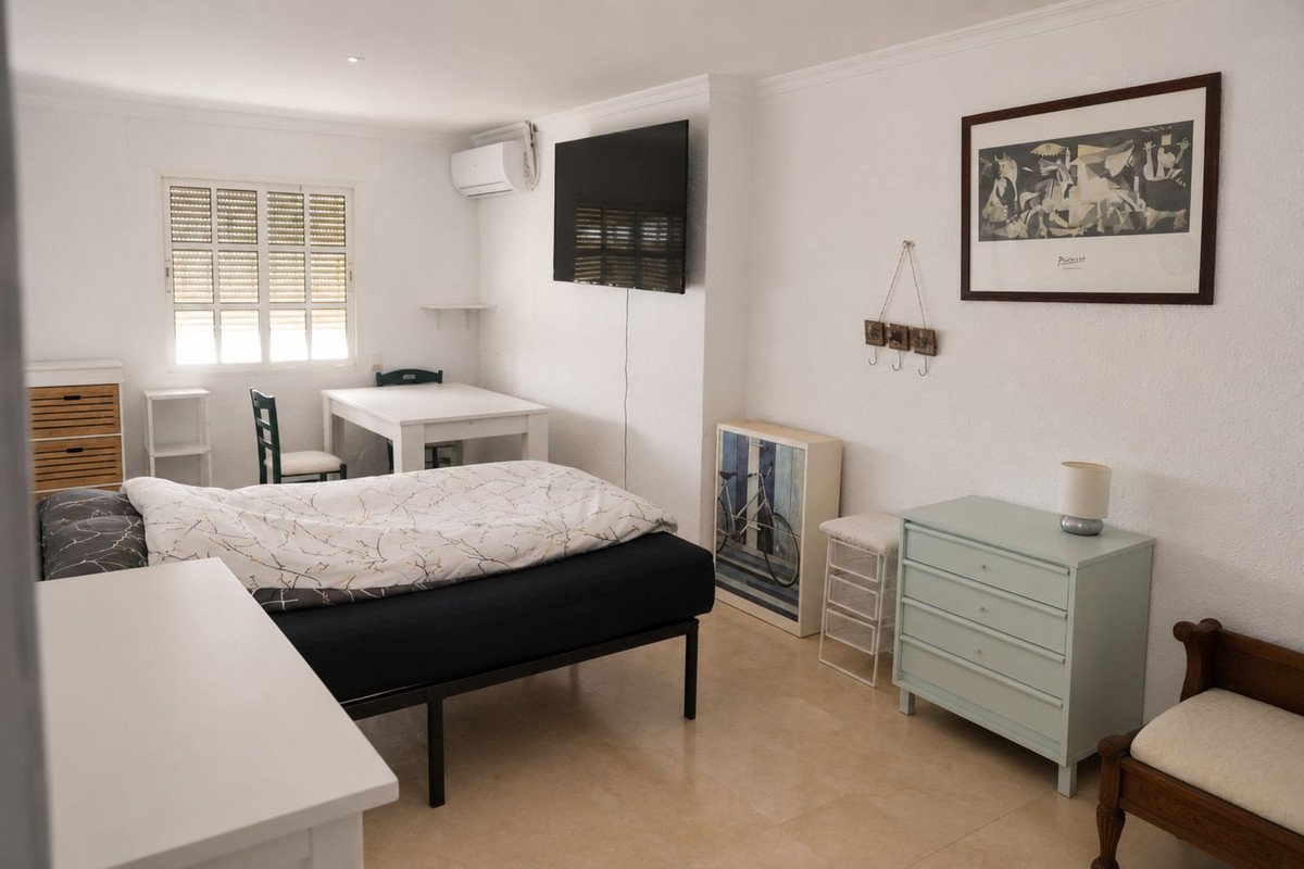 5 Bed Detached Villa in Marbella
