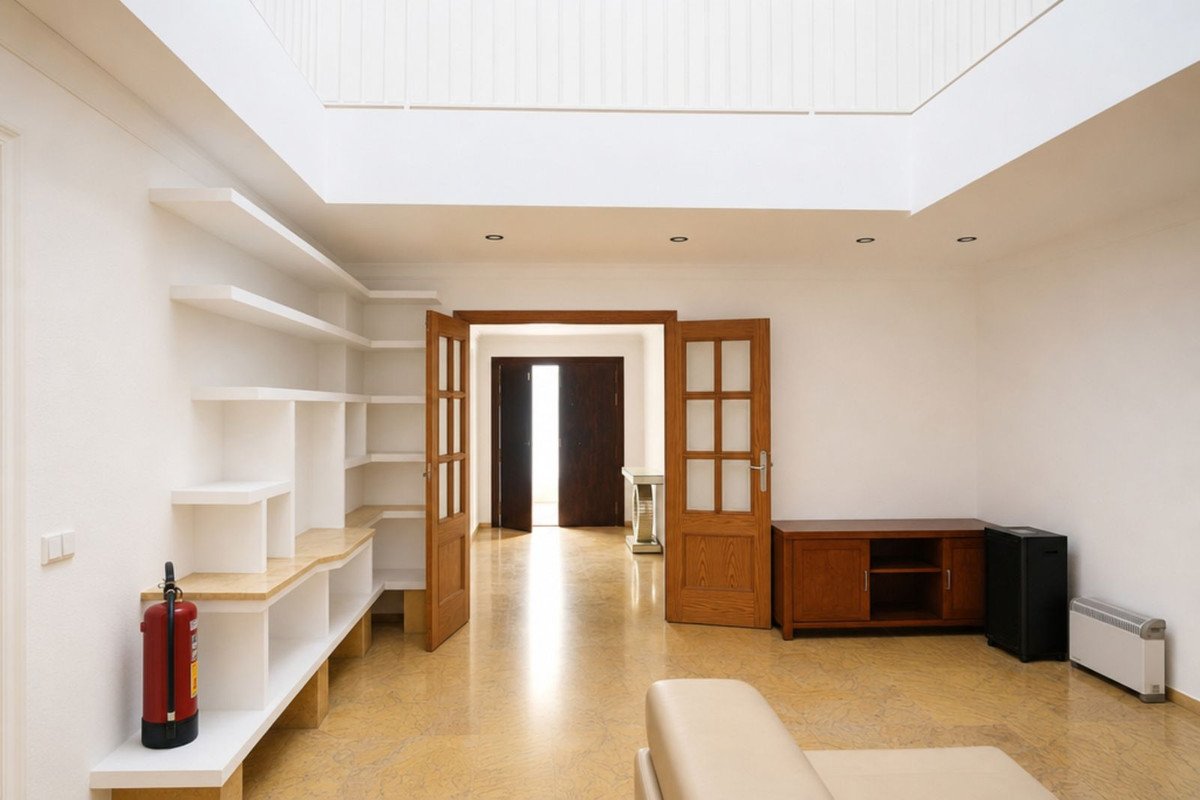 5 Bed Detached Villa in Marbella