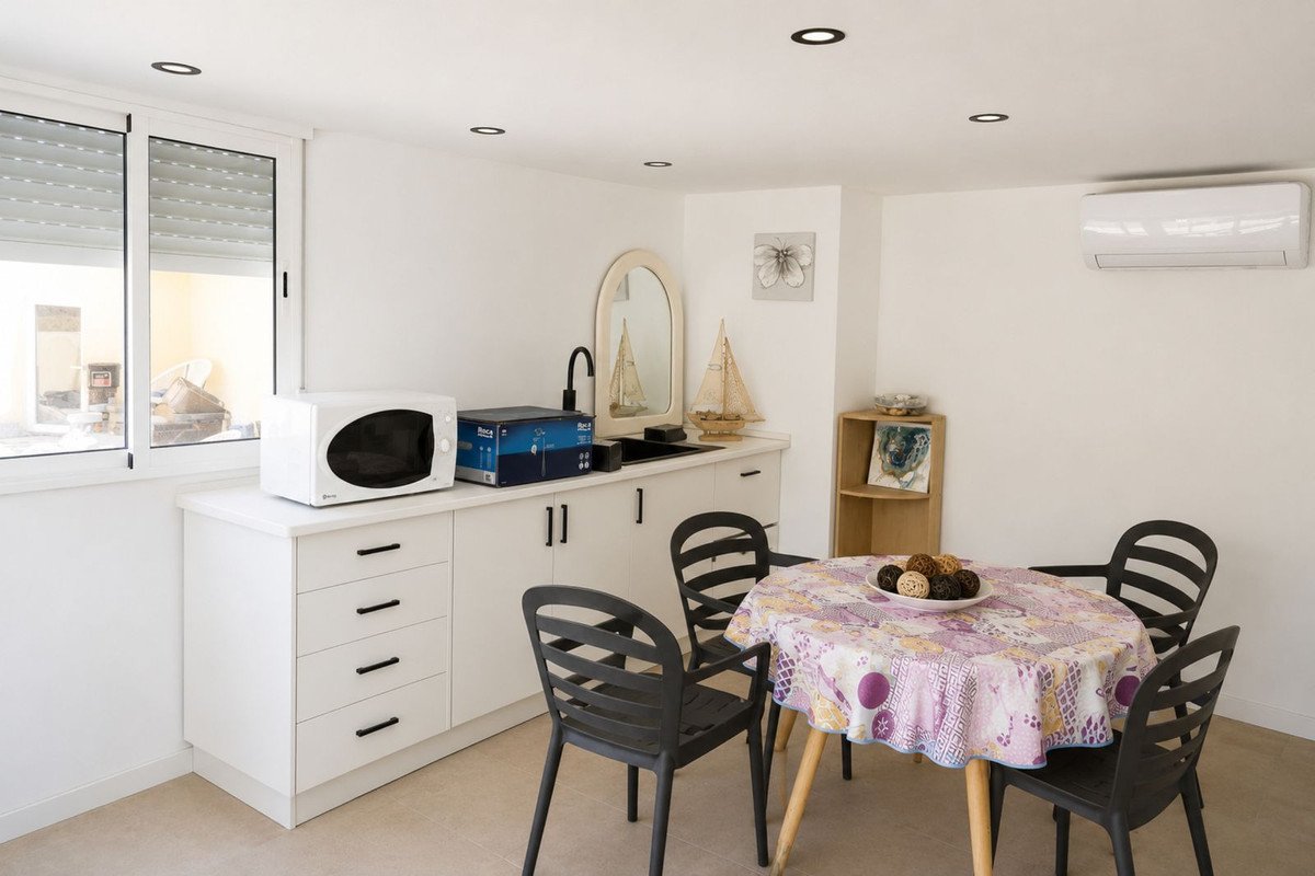 5 Bed Detached Villa in Marbella
