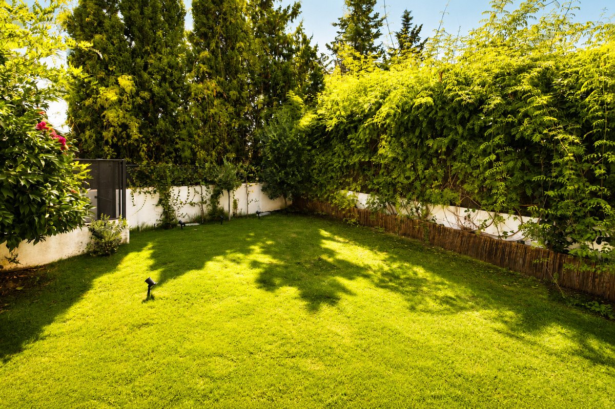 6 Bed Townhouse in Guadalmina Alta