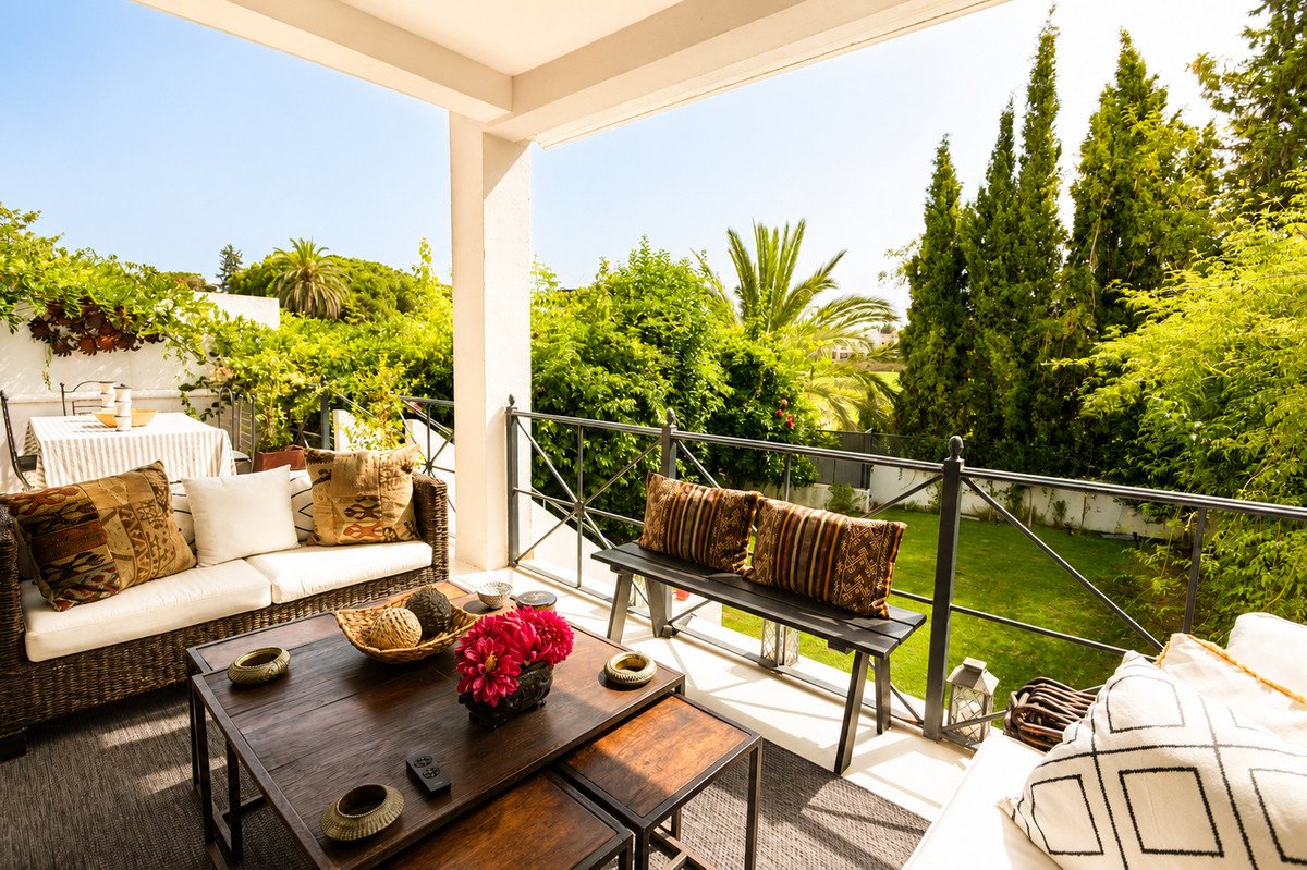 6 Bed Townhouse in Guadalmina Alta