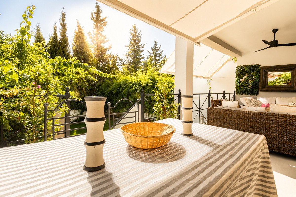 6 Bed Townhouse in Guadalmina Alta