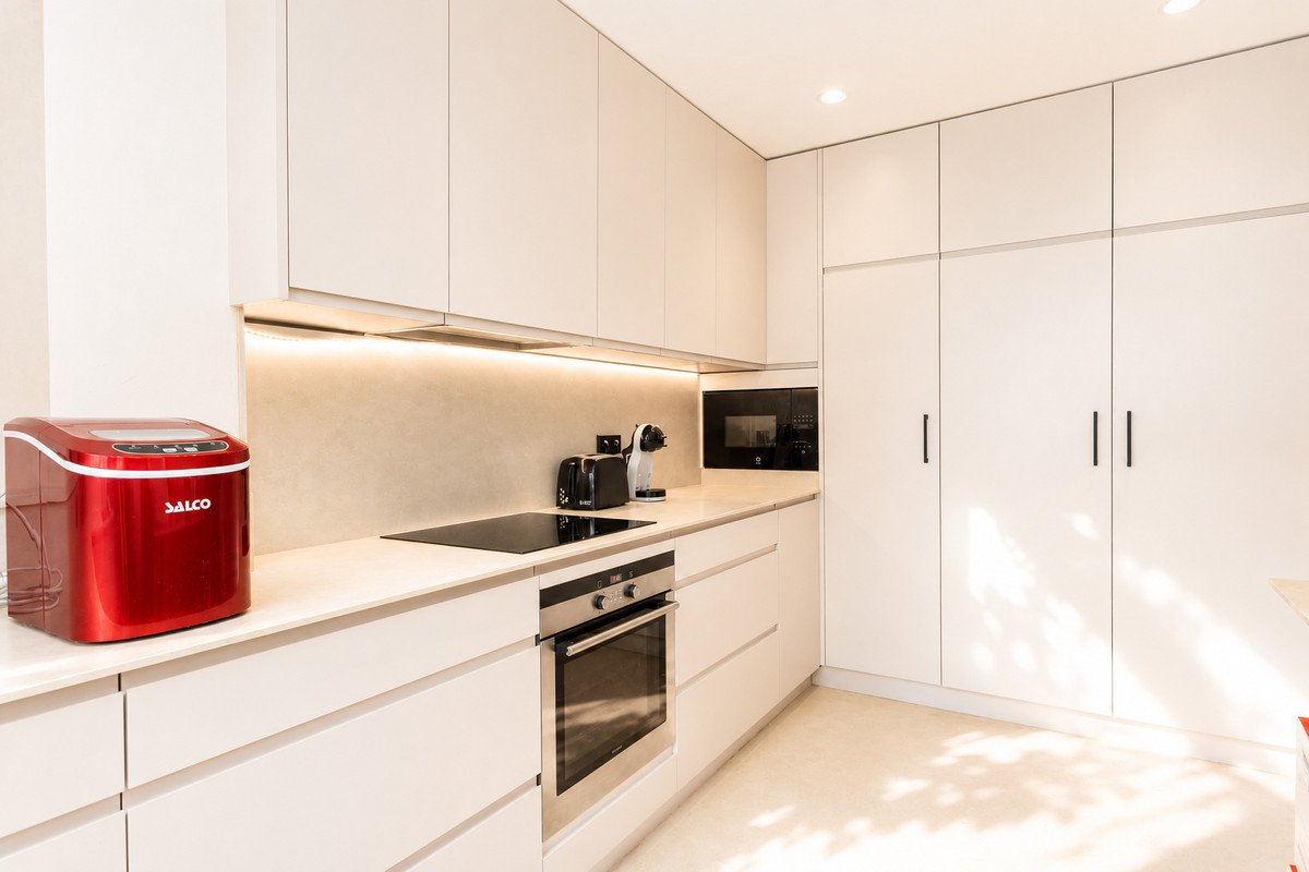 6 Bed Townhouse in Guadalmina Alta