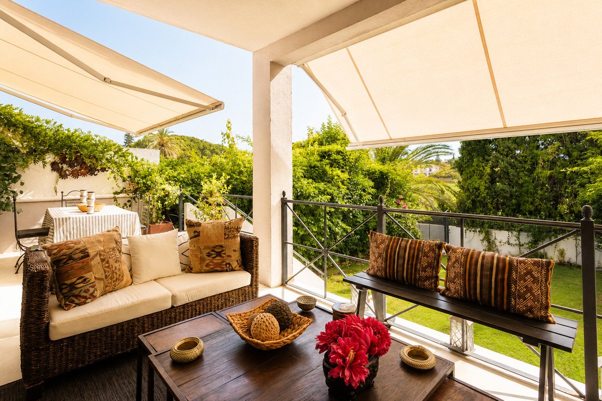 6 Bed Townhouse in Guadalmina Alta