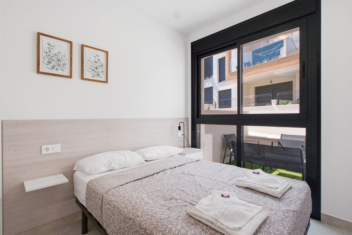 2 Bed Ground Floor Apartment in Villamartin