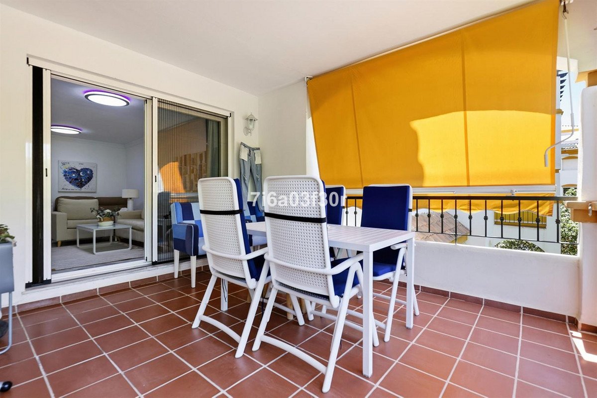2 Bed Middle Floor Apartment in Puerto Banús