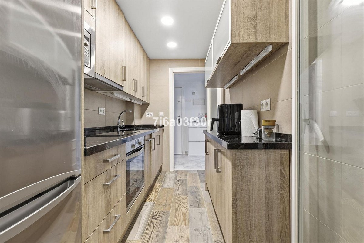 2 Bed Middle Floor Apartment in Puerto Banús