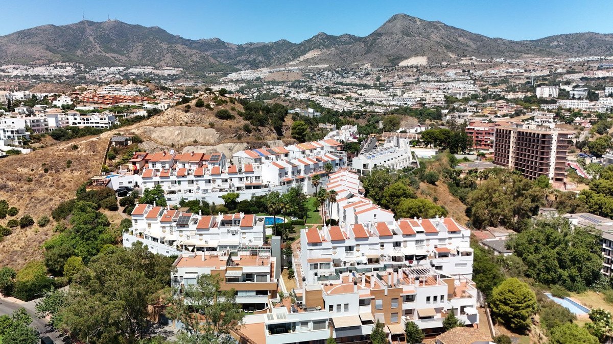 4 Bed Townhouse in Benalmadena
