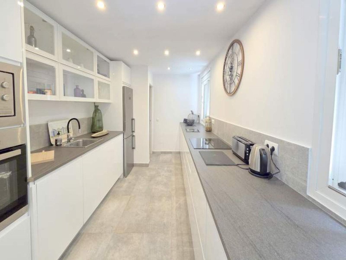 5 Bed Detached Villa in Manilva