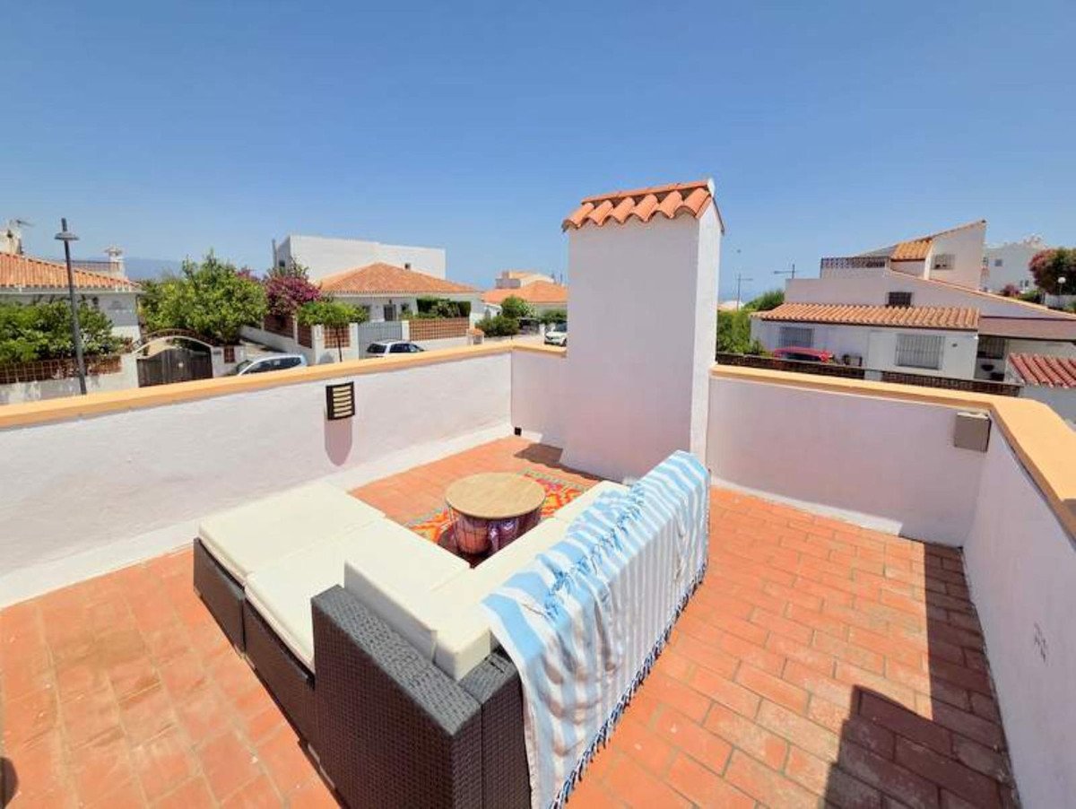 5 Bed Detached Villa in Manilva