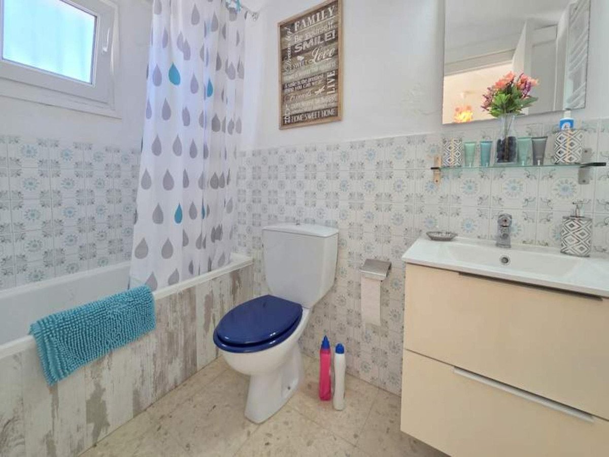 5 Bed Detached Villa in Manilva
