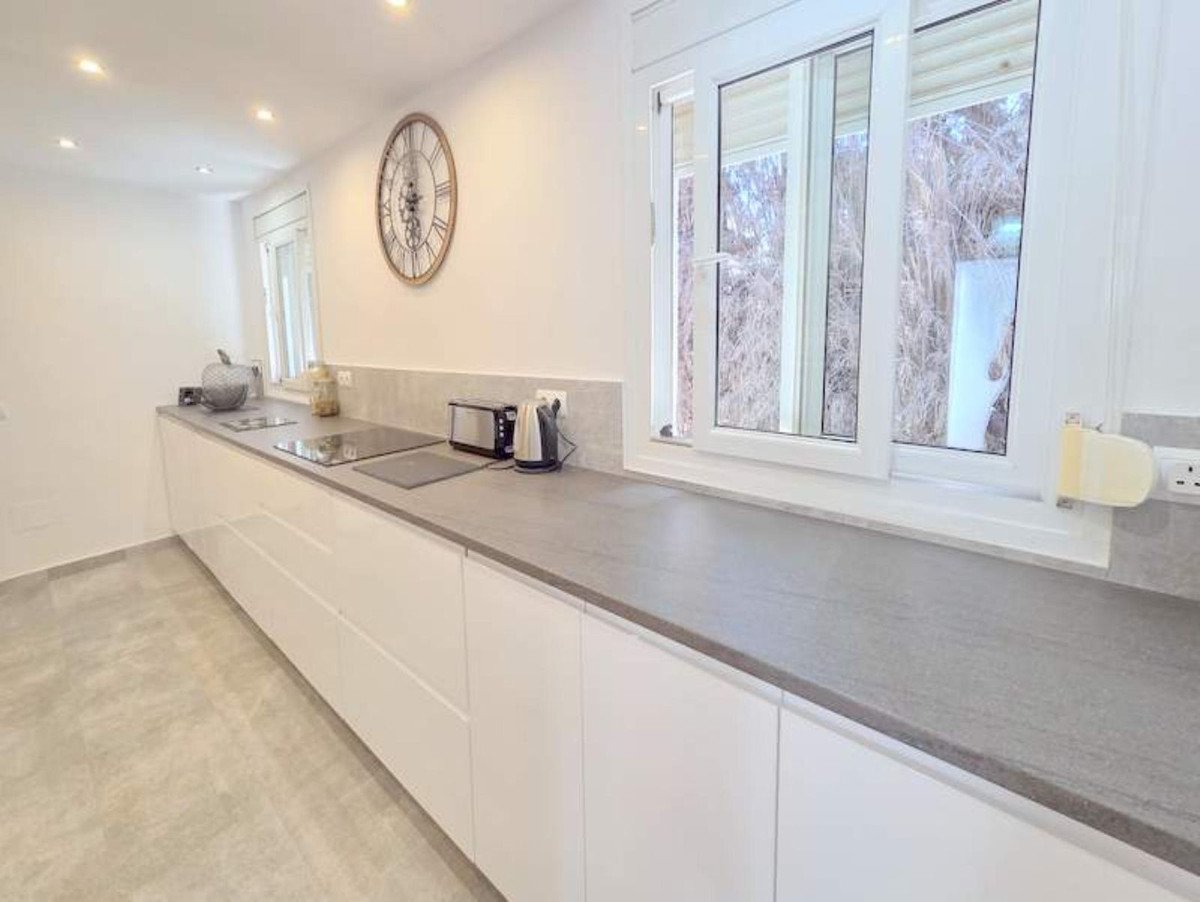 5 Bed Detached Villa in Manilva
