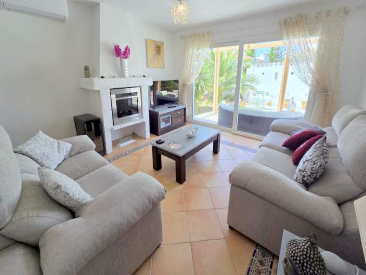 5 Bed Detached Villa in Manilva
