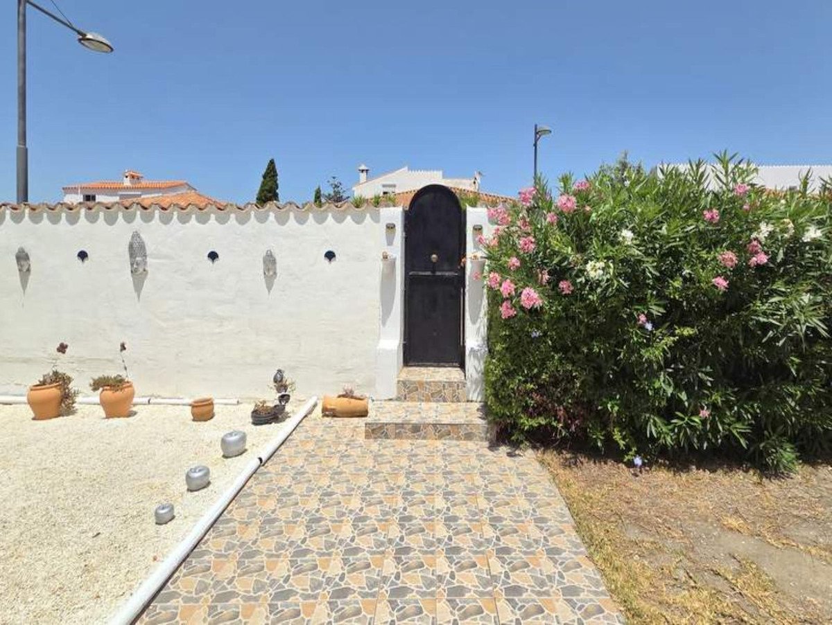 5 Bed Detached Villa in Manilva