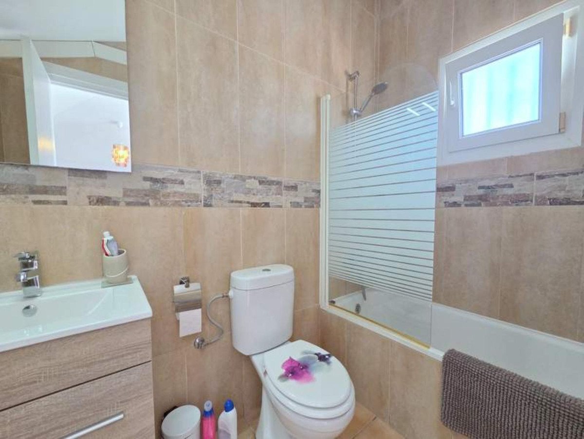 5 Bed Detached Villa in Manilva