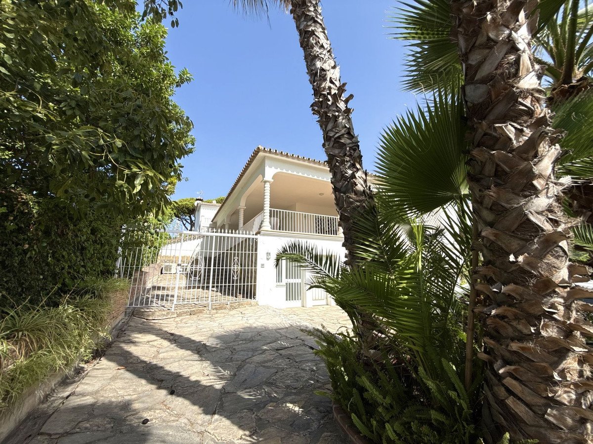 3 Bed Semi-Detached House in San Pedro de Alcántara