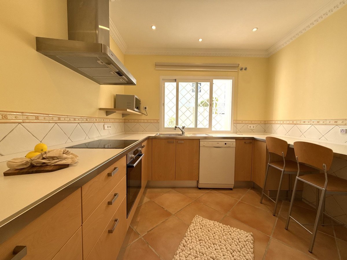 3 Bed Semi-Detached House in San Pedro de Alcántara