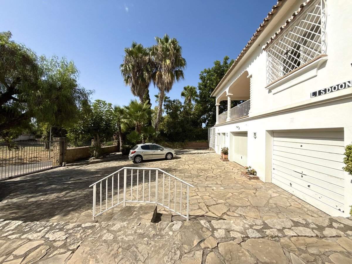 3 Bed Semi-Detached House in San Pedro de Alcántara
