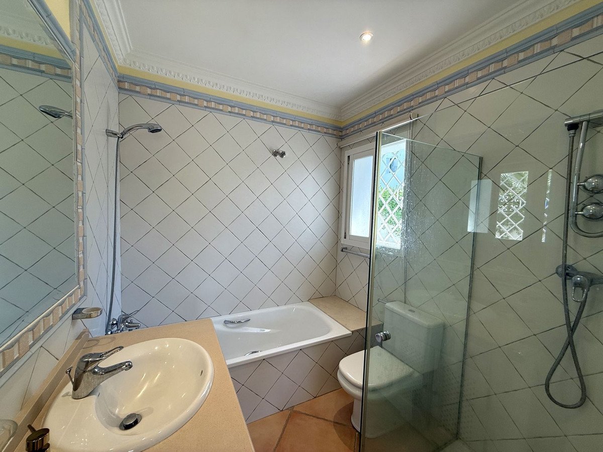 3 Bed Semi-Detached House in San Pedro de Alcántara