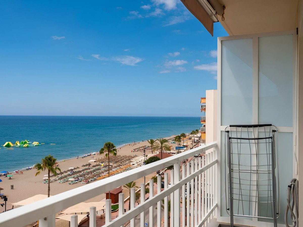 3 Bed Middle Floor Apartment in Fuengirola