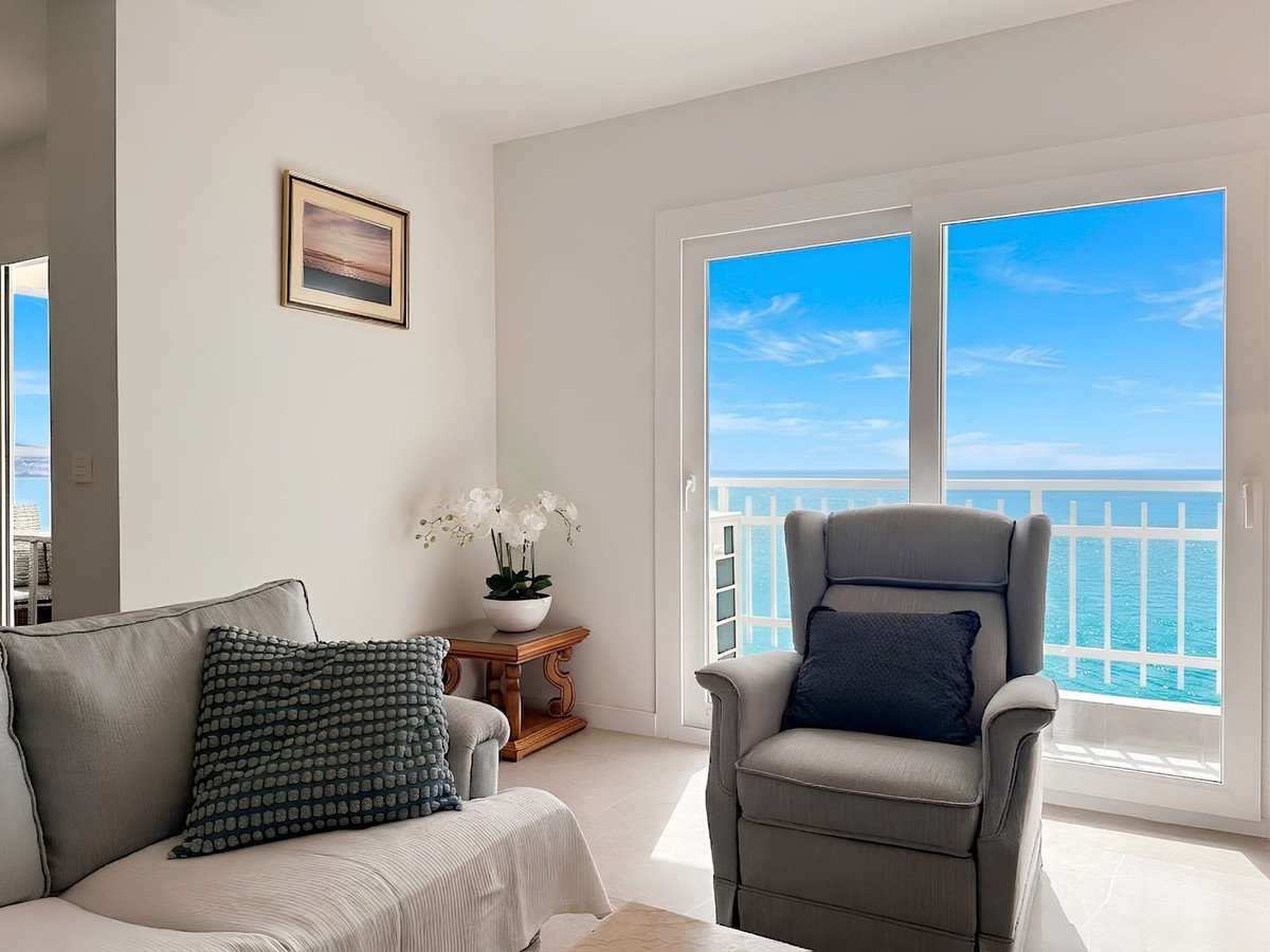 3 Bed Middle Floor Apartment in Fuengirola