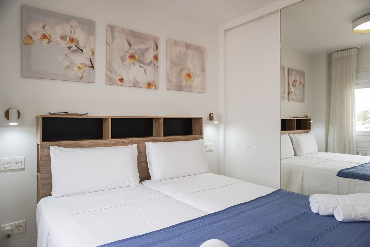 3 Bed Middle Floor Apartment in Fuengirola