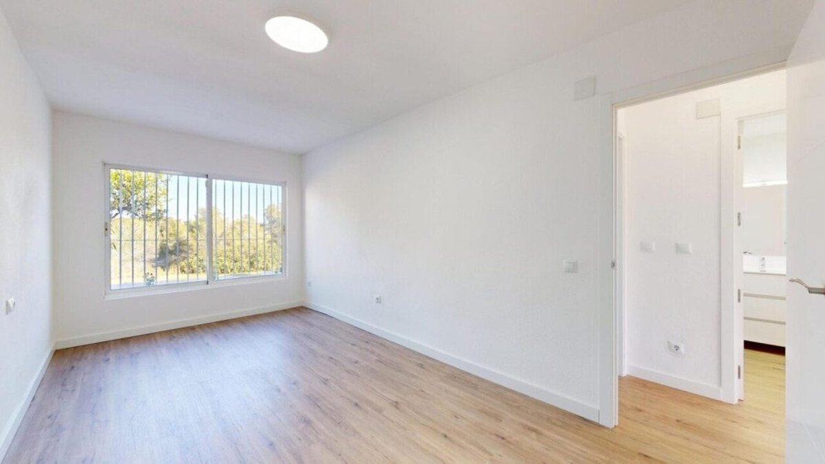 2 Bed Ground Floor Apartment in Villamartin