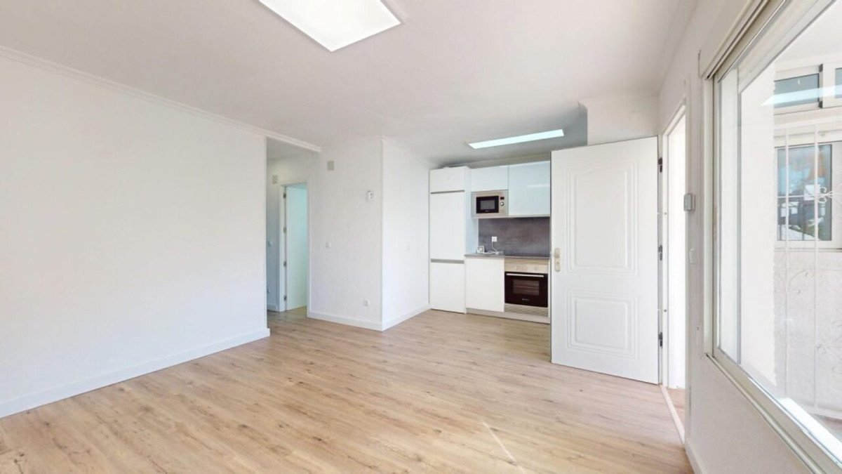 2 Bed Ground Floor Apartment in Villamartin