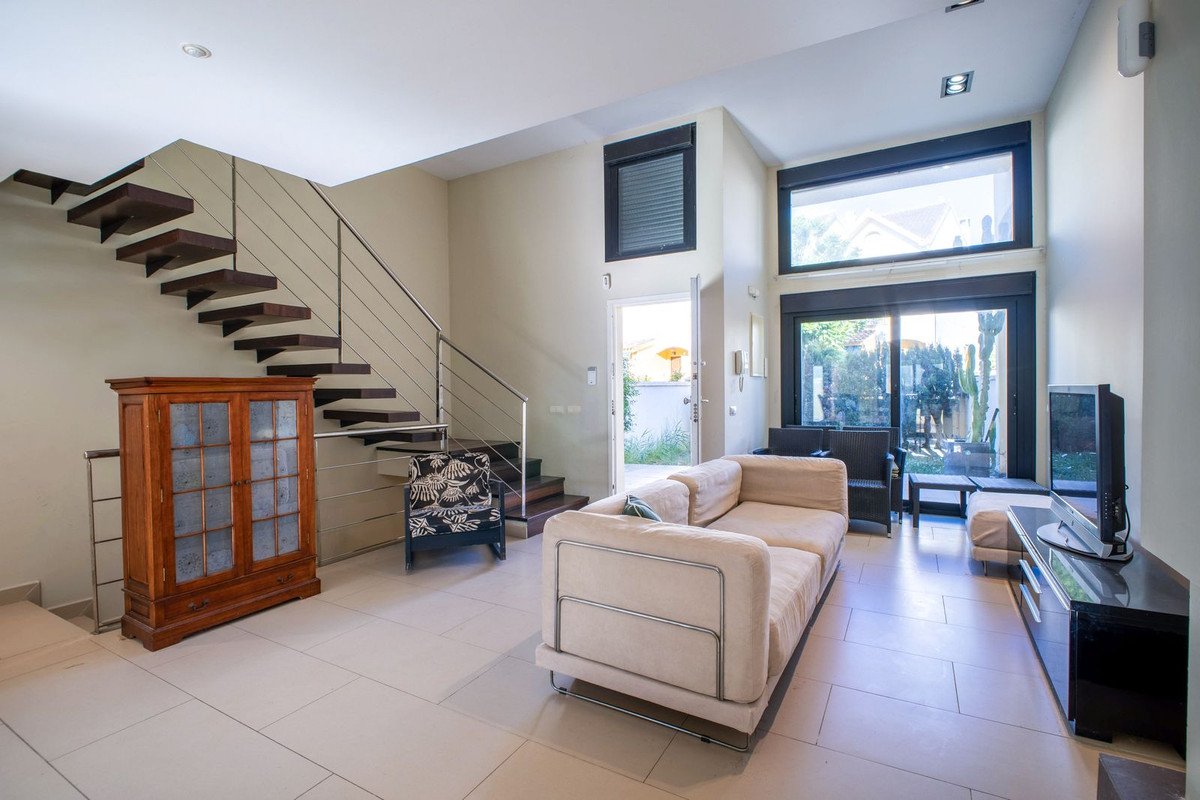 4 Bed Townhouse in Estepona